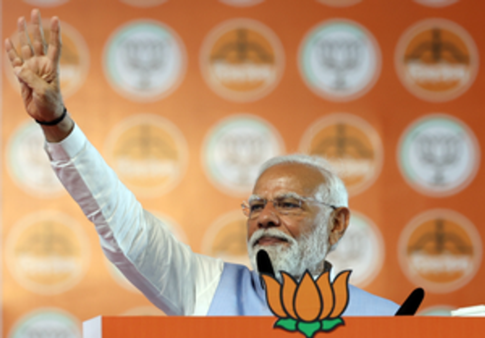 राजस्थान की रैली में पीएम मोदी ने खड़गे पर बोला हमला, कहा : शहीदों के गांव की मिट्टी से पता चलता है कश्मीर कनेक्शन