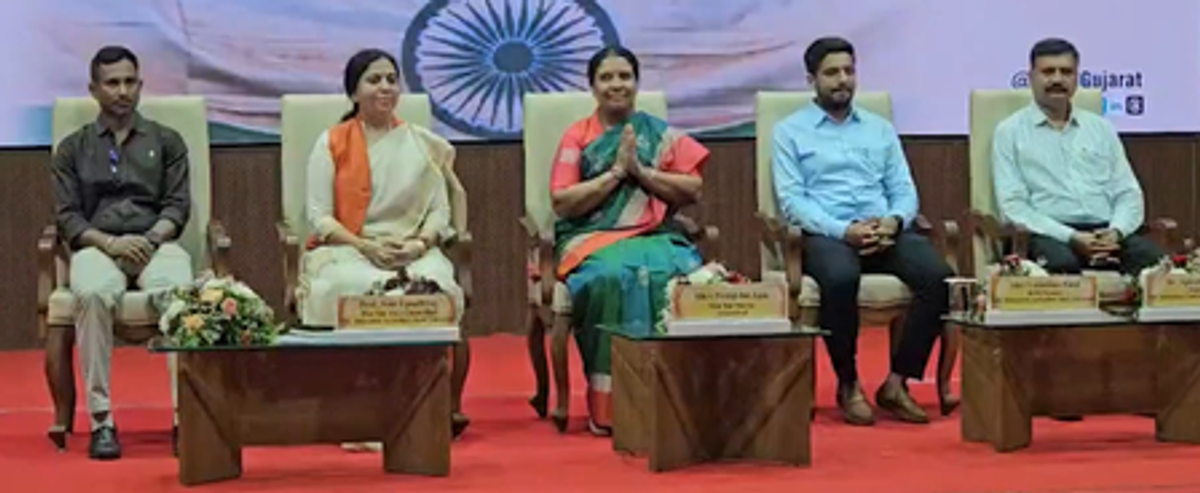 गुजरात के बाबासाहेब अंबेडकर विश्वविद्यालय में 'युवा शक्ति, भारत की शक्ति' की गूंज