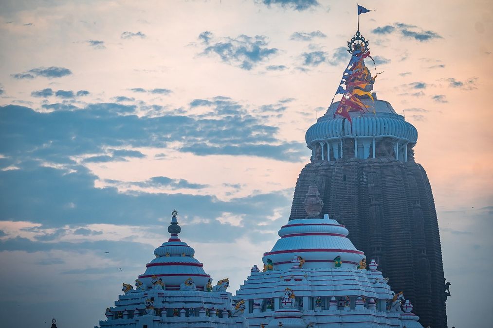 Photo of Lord Jagannath on Ratna Singhasan inside Puri Srimandir goes viral on social media
