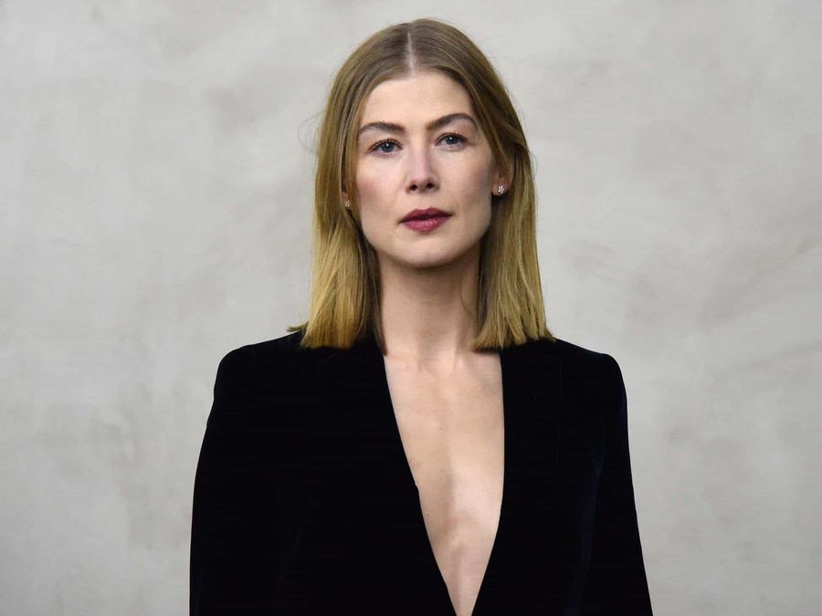 "BodyTuning" Rosamund Pike Spoke Out About Being For(00)