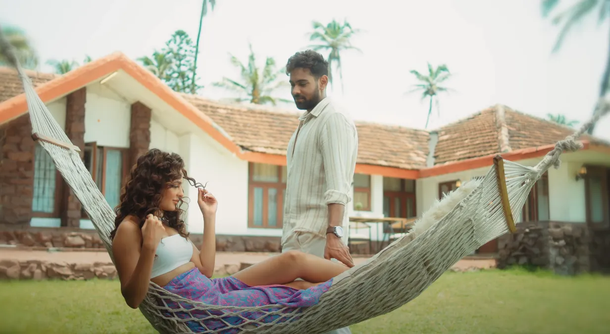 Seerat Kapoor’s Aao Na Returns in Soulful Lofi Mix (2)