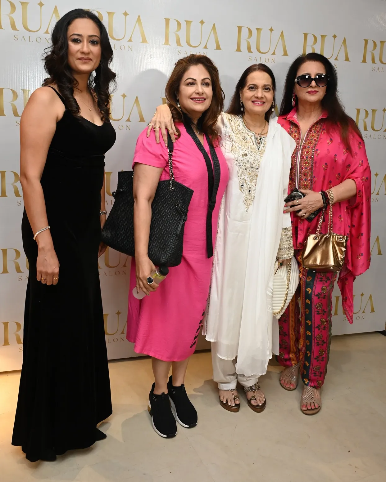 Unnati Gupta with  Ayesha Jhulka and Poonam Dhillon Vijayta Pandit
