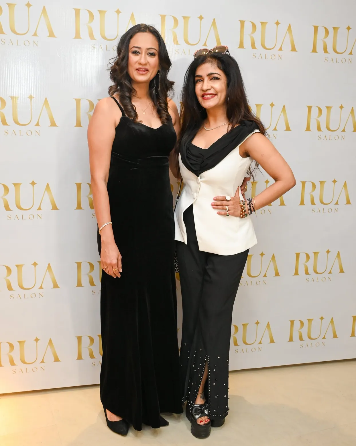 Unnati Gupta with Shibani Kashyap