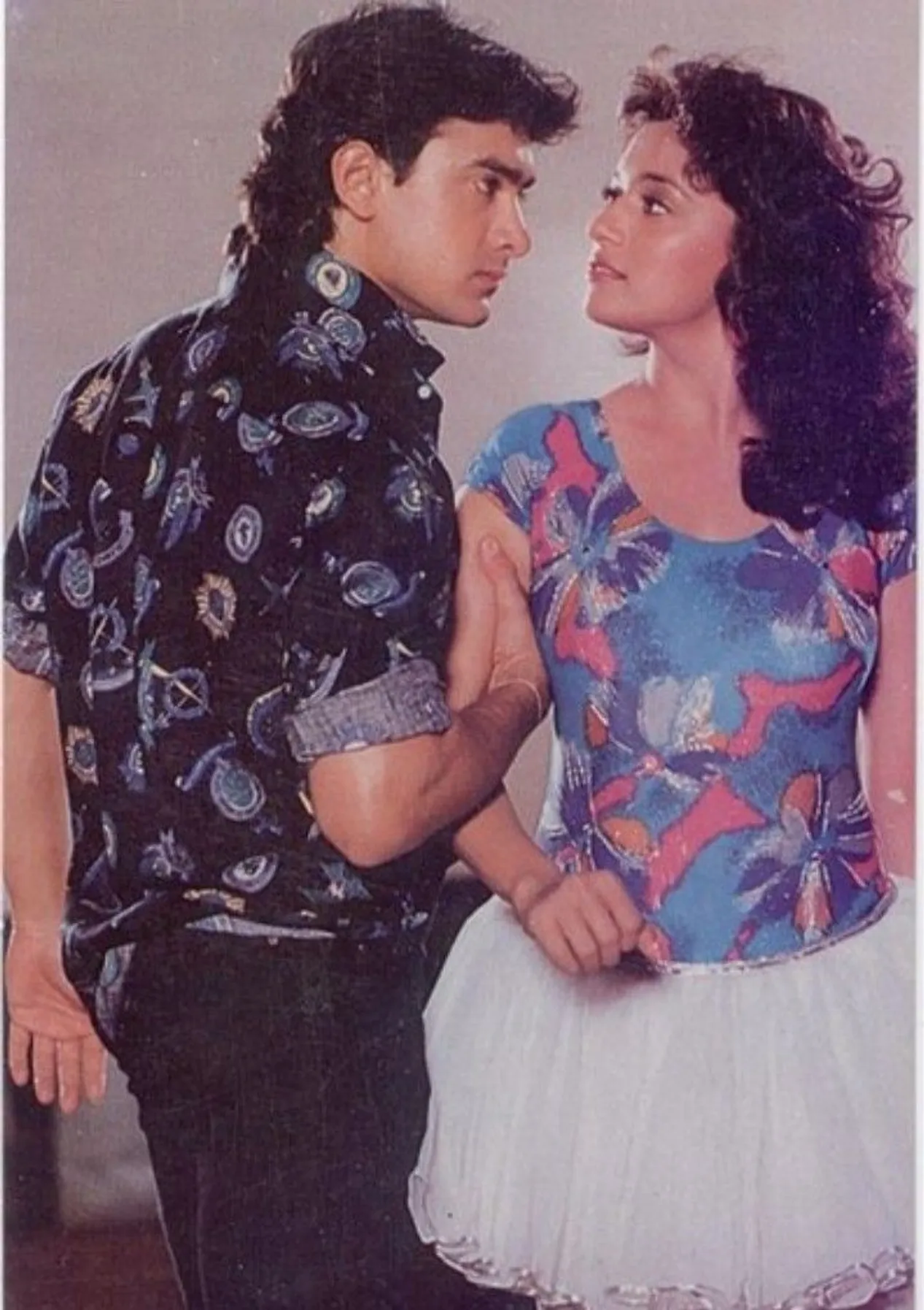 Madhuri dixit... Aamir khan dil 1990