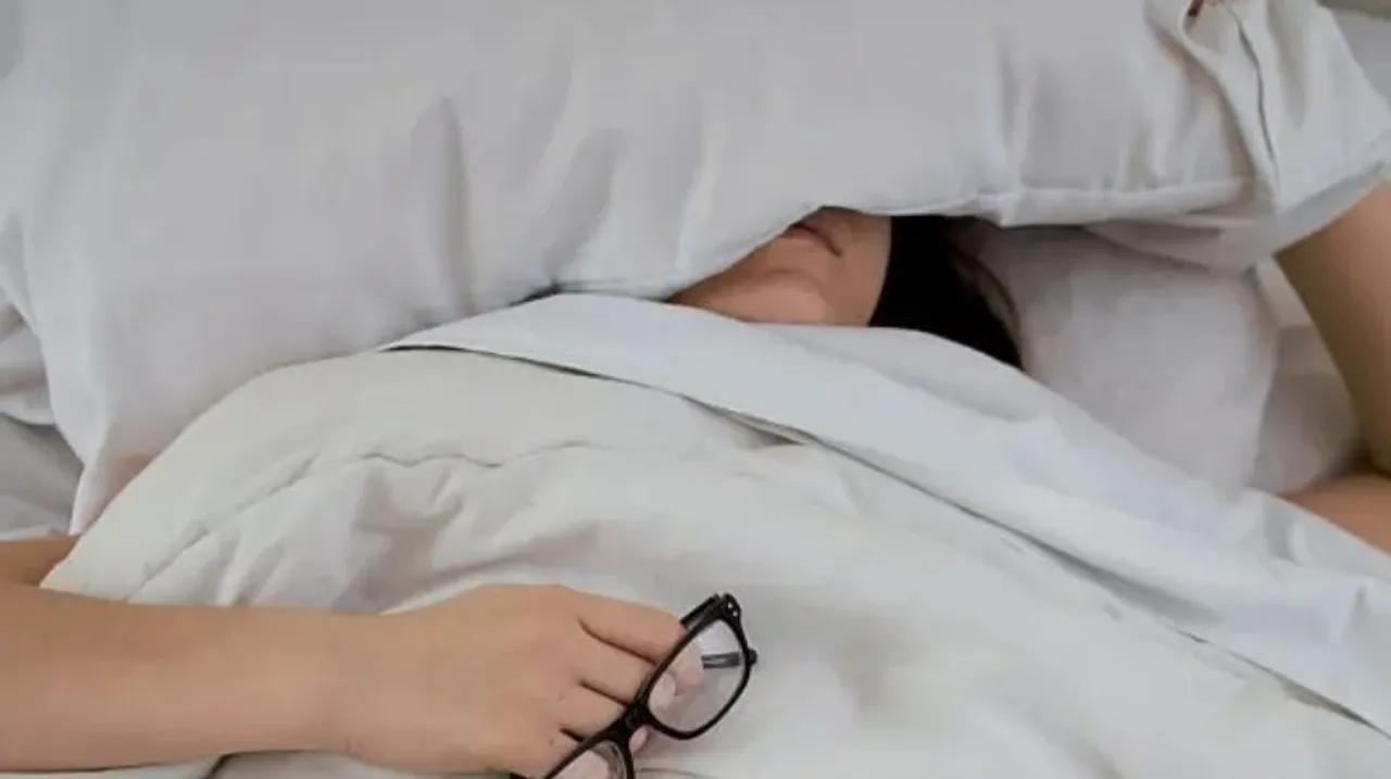 Sleep Deprivation: संकेत की आपके शरीर को नींद की ज़रूरत है