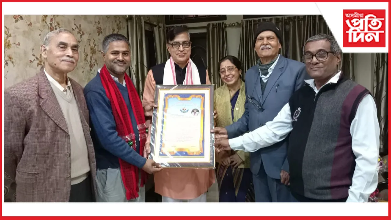 সাহিত্য অকাডেমি বঁটা প্ৰাপক ড০ দীপক কুমাৰ শৰ্মাক সম্বৰ্ধনা