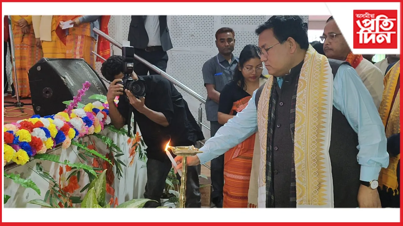 আকাশবাণী কোকৰাঝাৰত ১০kW শক্তিসম্পন্ন নতুন এফএম ট্ৰেন্সমিটাৰ উদ্বোধন...