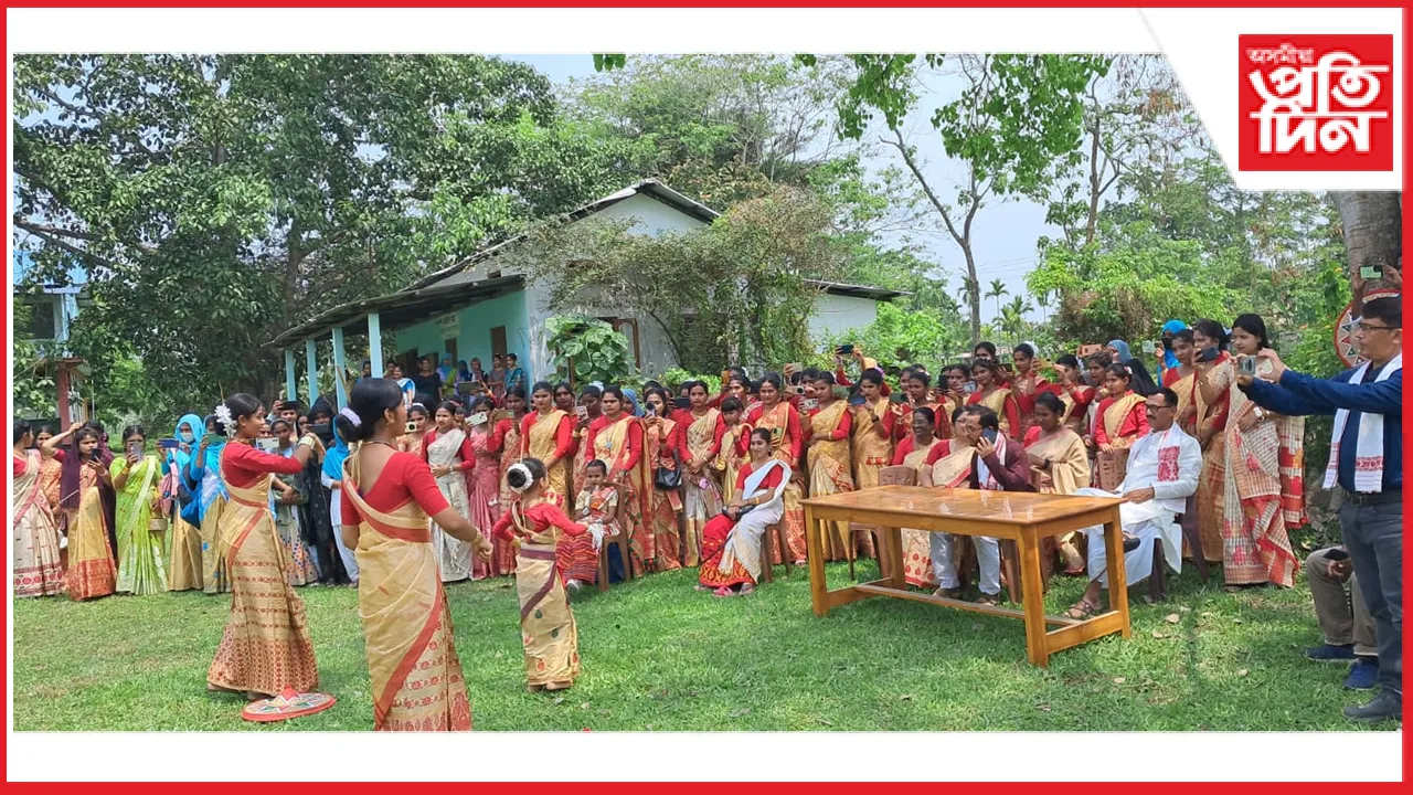 বটদ্ৰৱা শ্ৰী শ্ৰী শংকৰদেৱ মহাবিদ্যালয়ৰ চৌহদত ব'হাগ বিহু উদযাপন...