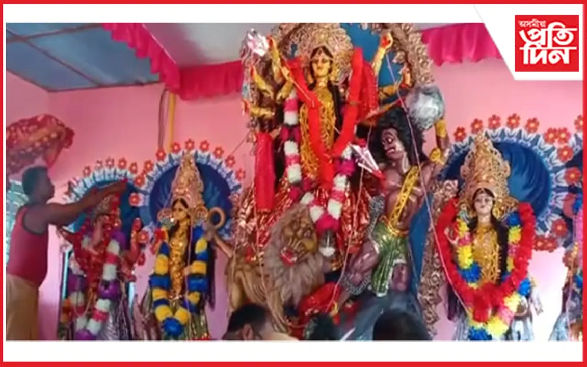 পূজাৰীৰ মন্ত্রোচ্চাৰণেৰে মুখৰিত মথুৰাপুৰ...