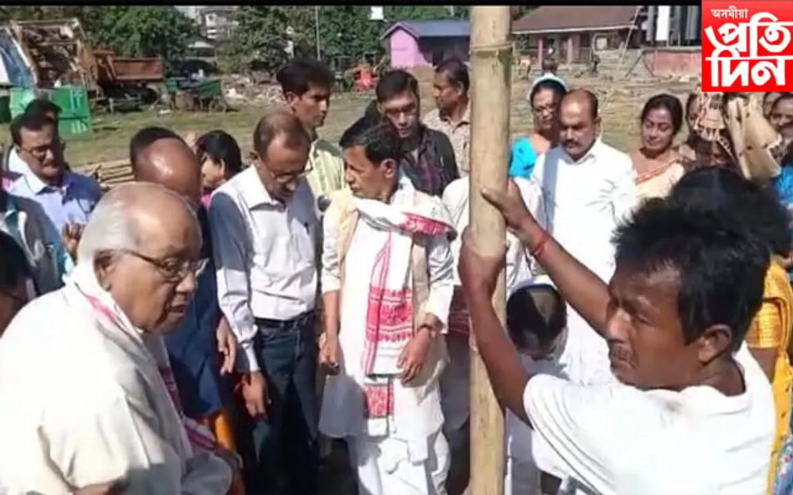 নগাঁও জিলা সাহিত্য সভাৰ সোণালী জয়ন্তী উৎসৱৰ লাইখুটা স্থাপন...
