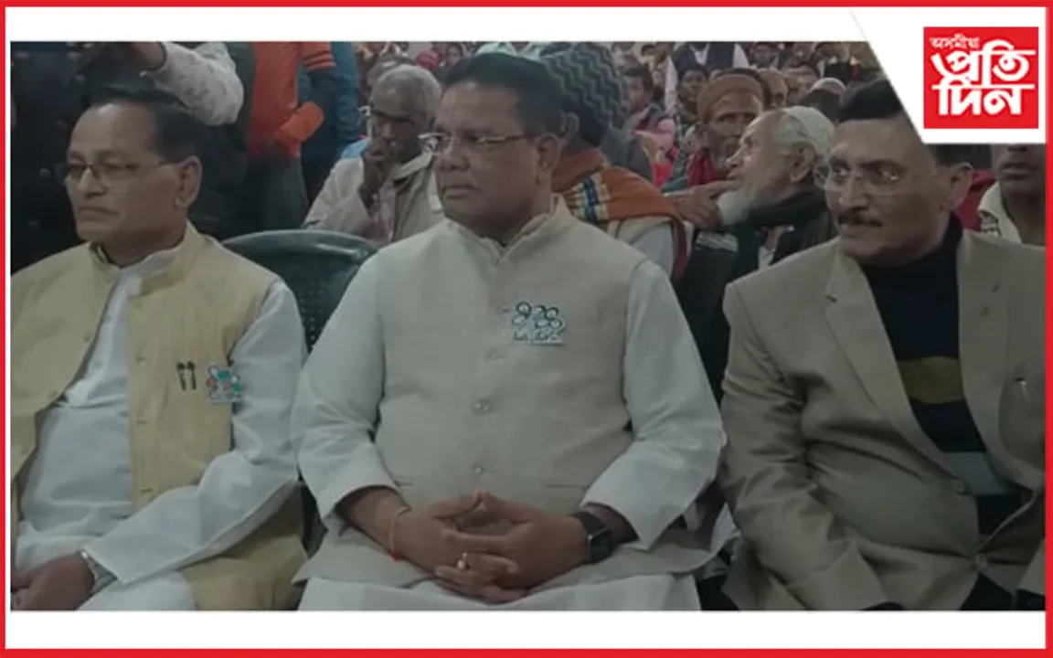 'বিনামূলীয়া চাউল, অৰুণোদয় আঁচনি দি মানুহক দুৰ্বল কৰি বিজেপিক ভোট দিবলৈ বাধ্য কৰাইছে চৰকাৰে'