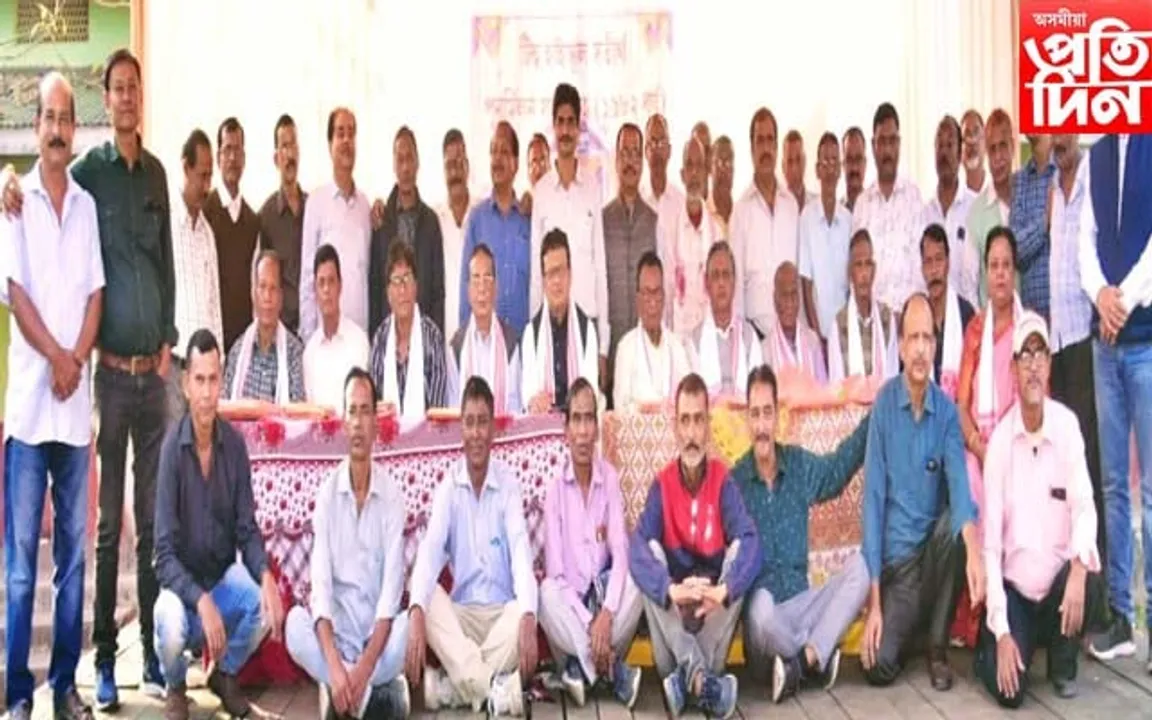 টিহু হাইস্কুলৰ সতীৰ্থ পুনৰ্মিলন সমাৰোহ সম্পন্ন...