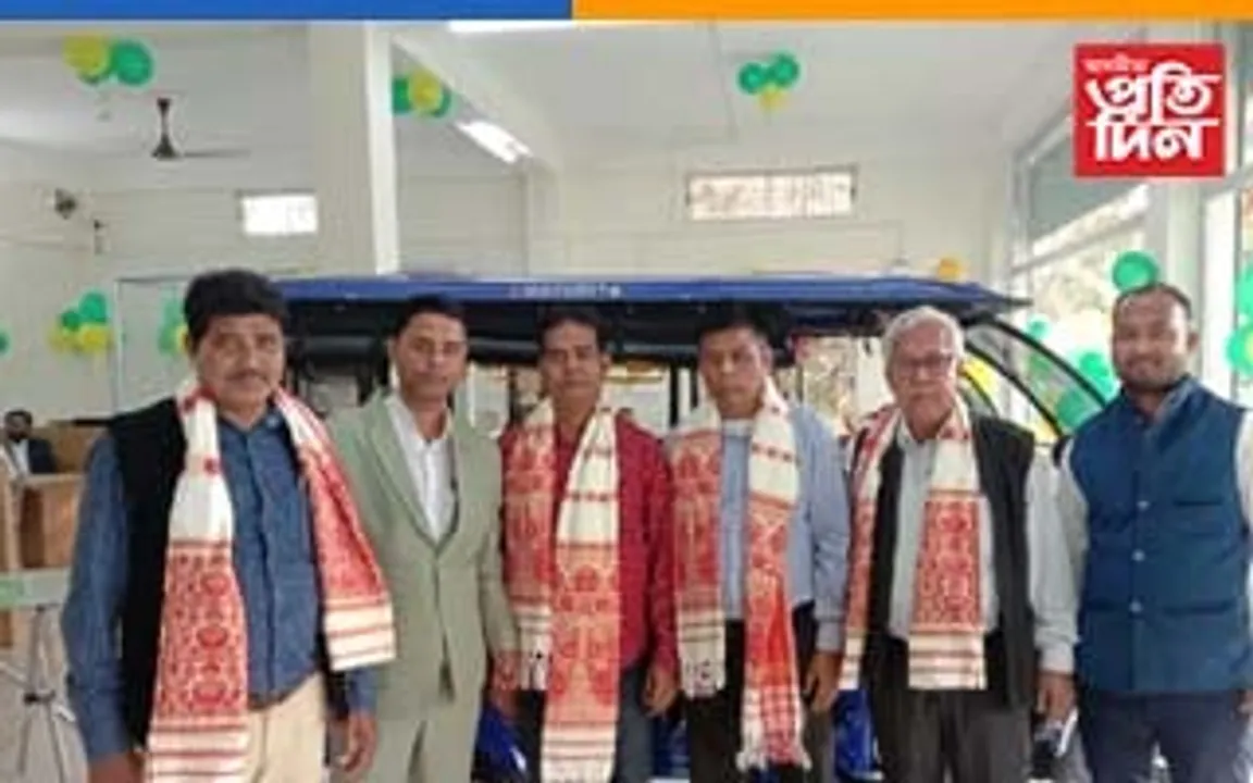 নগাঁৱত ই-ৰিক্সা বিক্ৰী কেন্দ্ৰ মুকলি... 