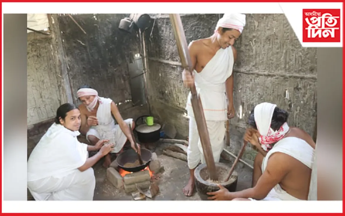 মাজুলীৰ উদাসীন সত্ৰসমূহত উৰালৰ গোমগোমনিঃ ভোগালীক আদৰিবলৈ চিৰা- পিঠাগুৰি খুন্দাত ব্যস্ত ভকত-বৈষ্ণৱ...  