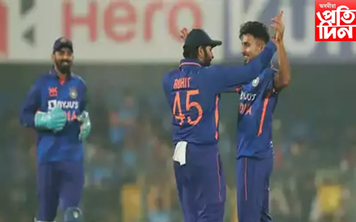 বৰ্ষাপাৰাত প্ৰথমখন এদিনীয়াঃ শ্ৰীলংকাৰ বিৰুদ্ধে ভাৰতৰ বৃহৎ জয়