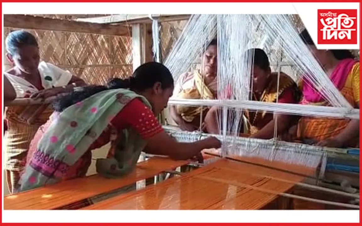 চিৰাঙৰ টুক্ৰাঝাৰত হস্ততাঁত বয়ন শিল্প কেন্দ্ৰৰ শুভ উদ্বোধন