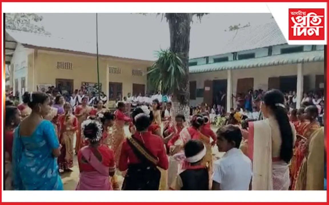 নুমলীগড় উচ্চতৰ মাধ্যমিক বিদ্যালয়ত বিহু আদৰণি...