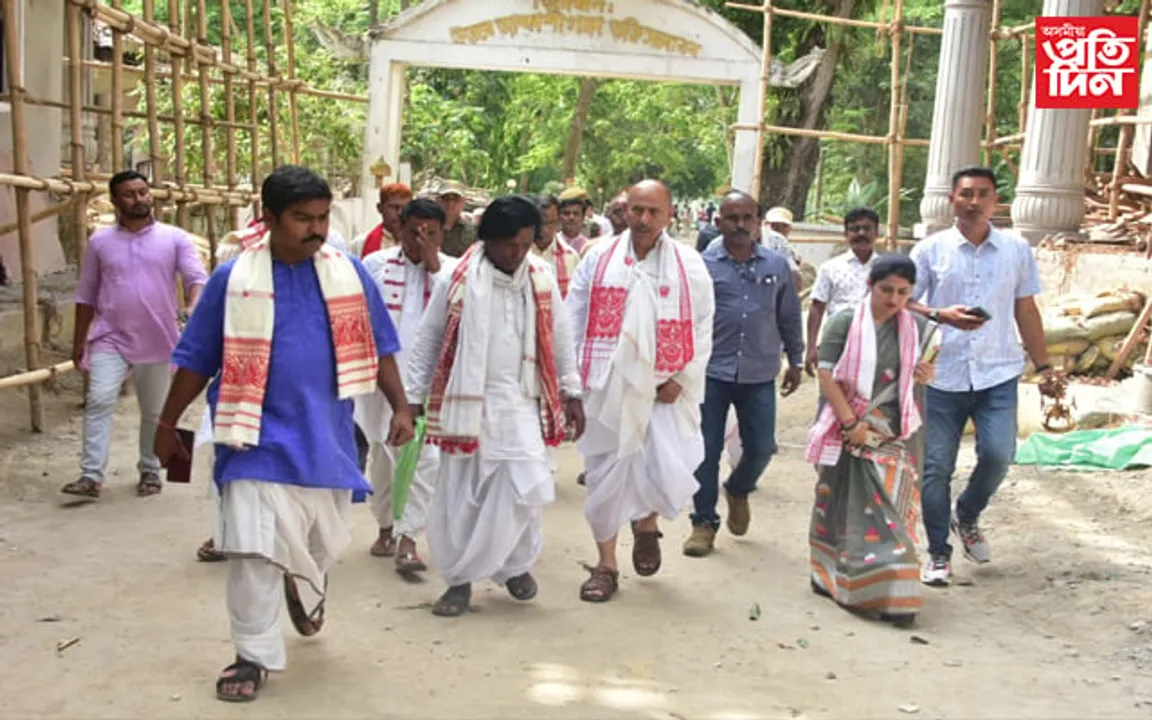অসম সত্ৰ ভূমি সমস্যা পৰ্যবেক্ষণ আৰু পৰীক্ষণ আয়োগৰ দ্বাৰা সত্ৰসমূহৰ ক্ষেত্ৰভিত্তিক পৰিদৰ্শন... 