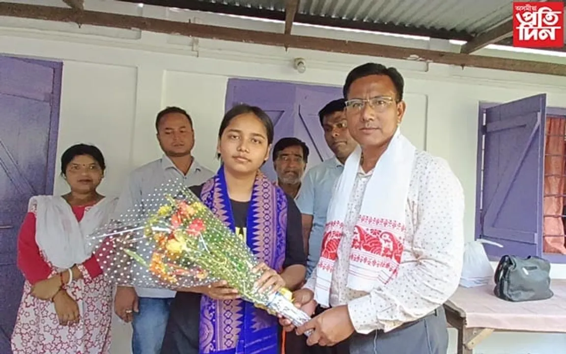 বিটিচি প্ৰশাসনৰ চুপাৰ-৫০ তালিকাত স্থান প্ৰাপ্তক বিধায়ক জয়ন্ত বসুমতাৰীৰ শুভেচ্ছা...