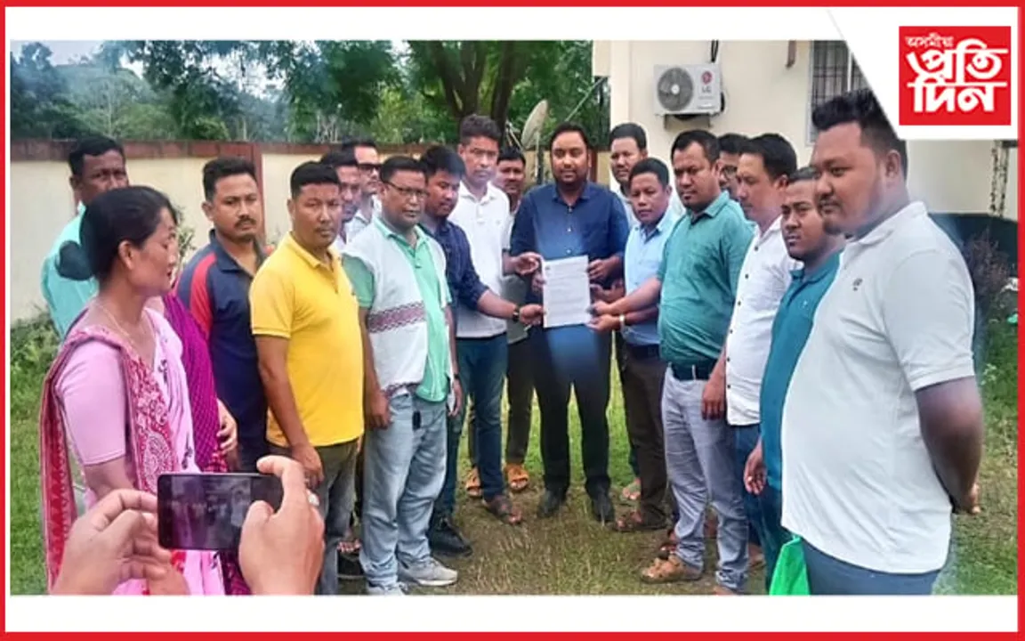 ঢকুৱাখনাত মিচিং জাতীয় সংগঠনৰ দাবী দিৱস পালন...