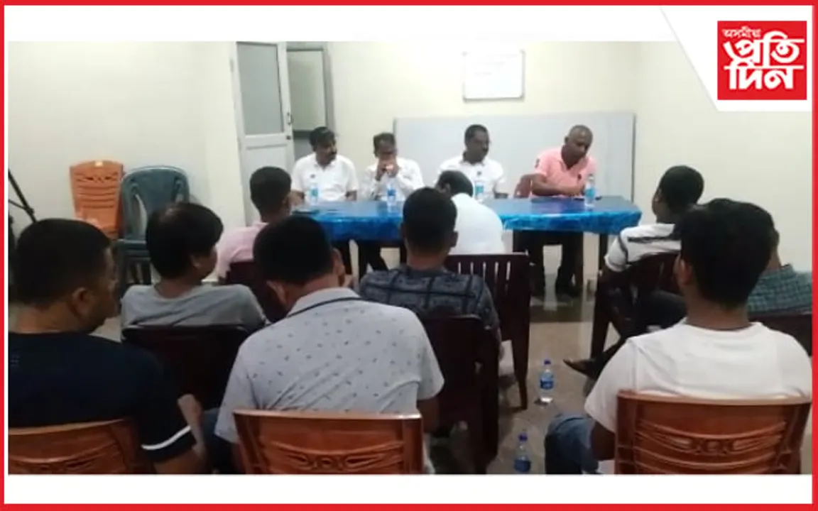 গহপুৰত সদৌ অসম সাংবাদিক সন্থাৰ বৈঠক: দায়িত্বভাৰ ল'লে নতুন সমিতিয়ে...