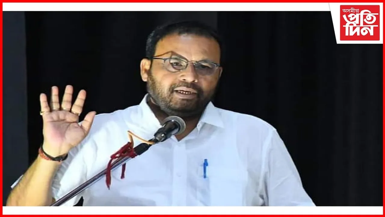 জখলাবন্ধাৰ মাজেৰে চাৰিলেন যুক্ত পথ নিৰ্মাণৰ দাবীৰে বিধায়কক স্মাৰক পত্ৰ প্ৰদান...