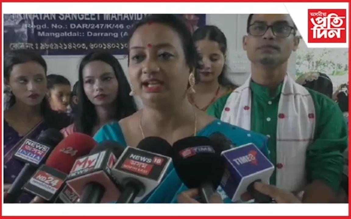 থাইলেণ্ডত সত্ৰীয়া নৃত্য পৰিবেশন কৰিলে মঙলদৈৰ শিল্পীয়ে  