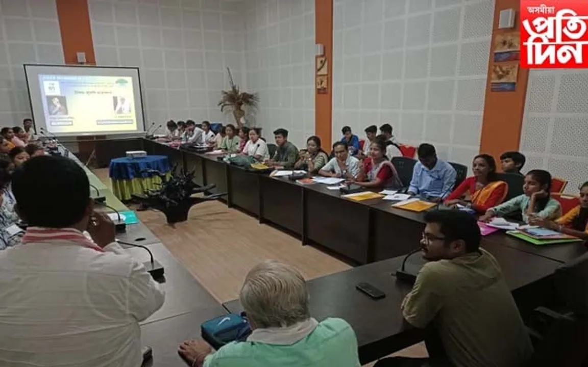 কাজিৰঙাত তিনিদিনীয়া সাংবাদিকতা কৰ্মশালাৰ সফল সামৰণি...