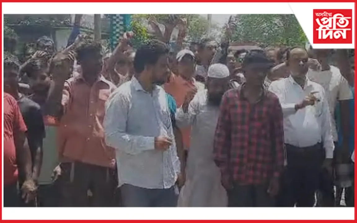 কঠাঁলগুৰি কেন্দ্ৰীয় উন্নয়ন খণ্ড কাৰ্যালয়ৰ সন্মুখত উত্তাল প্ৰতিবাদ