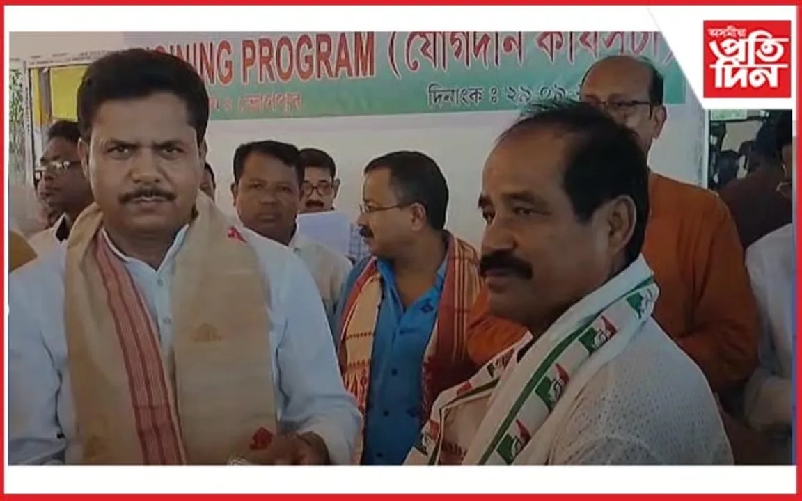 লখিমপুৰ বিজেপিত খহনীয়াঃ বিজেপি, RSS নেতাৰ কংগ্ৰেছত যোগদান...