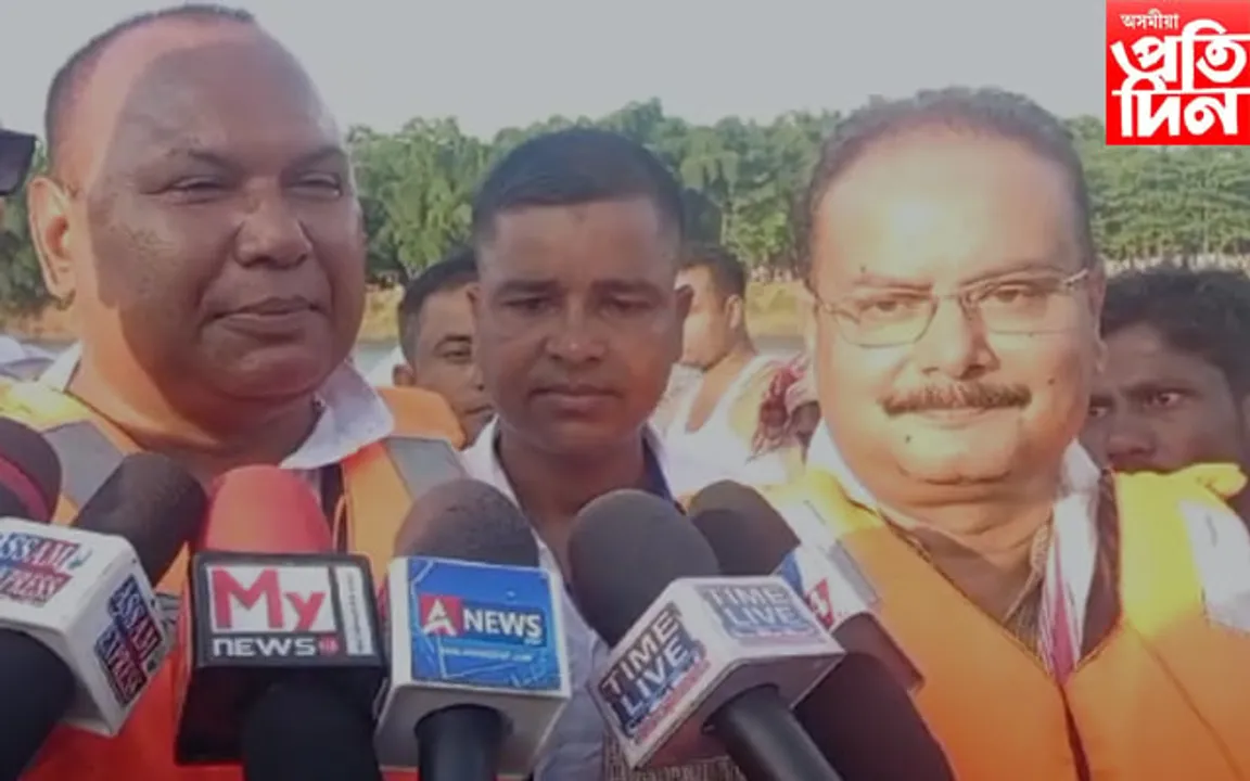 কপিলী নদীত দুই বিধায়কৰ নৈকা বিহাৰ