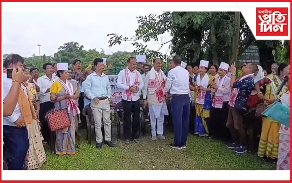 অখিল ভাৰত প্ৰাথমিক শিক্ষক সংঘৰ ভাৰত যাত্ৰাৰ দলক কাজলগাঁৱত আঁদৰণি