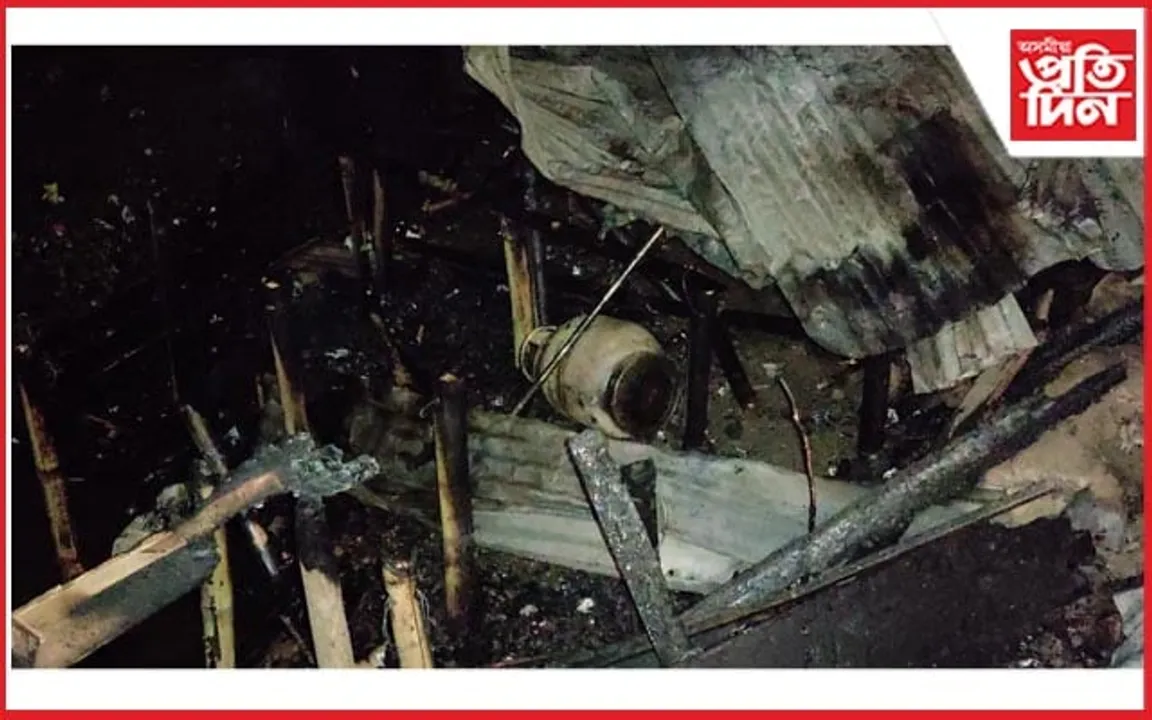 বাইহাটা চাৰিআলিৰ খেহেনিপাৰাত অগ্নিকাণ্ড...