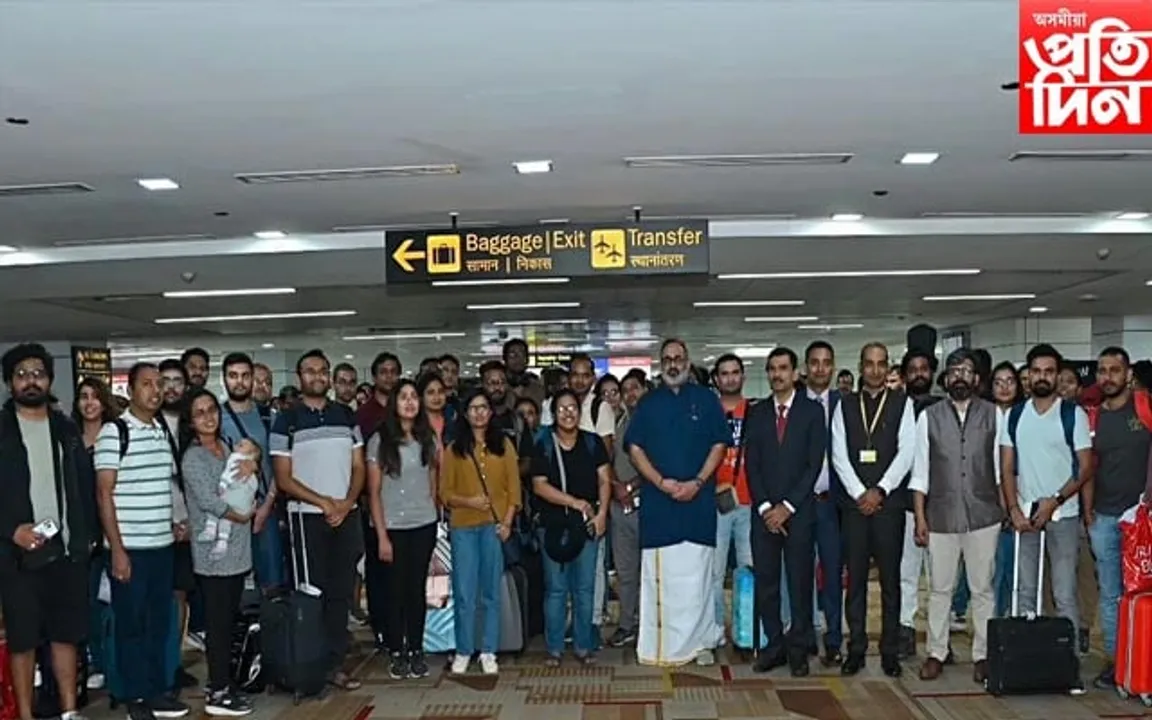 অপাৰেশ্যন অজয়ঃ প্ৰথমখন বিমানত ইজৰাইলৰ পৰা ভাৰতলৈ আহিল  ২১২ জন ভাৰতীয়