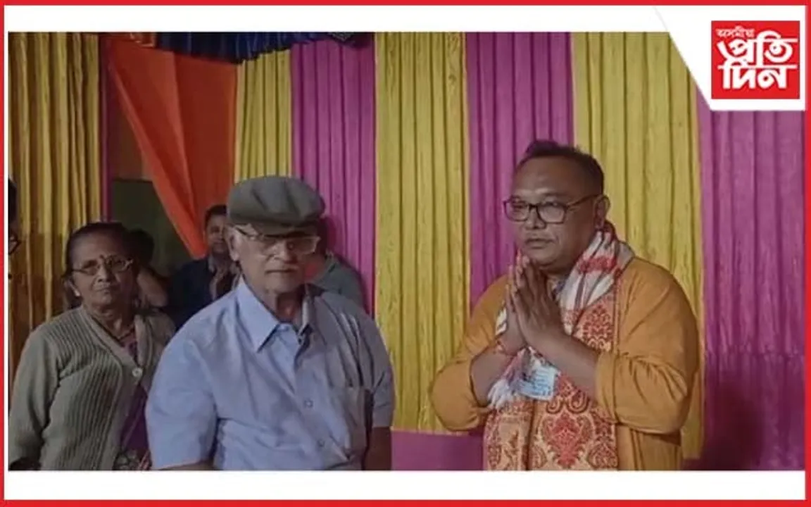 জামুগুৰিহাটৰ ঠাকুৰবাৰীত ৰঙ্গমঞ্চৰ শুভ উদ্ধোধন