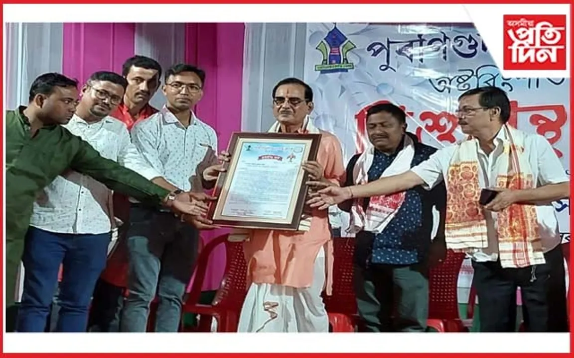 পুৰনিগুদামত দুলাল শৰ্মাক প্ৰেছ ক্লাবৰ সম্বৰ্ধনা