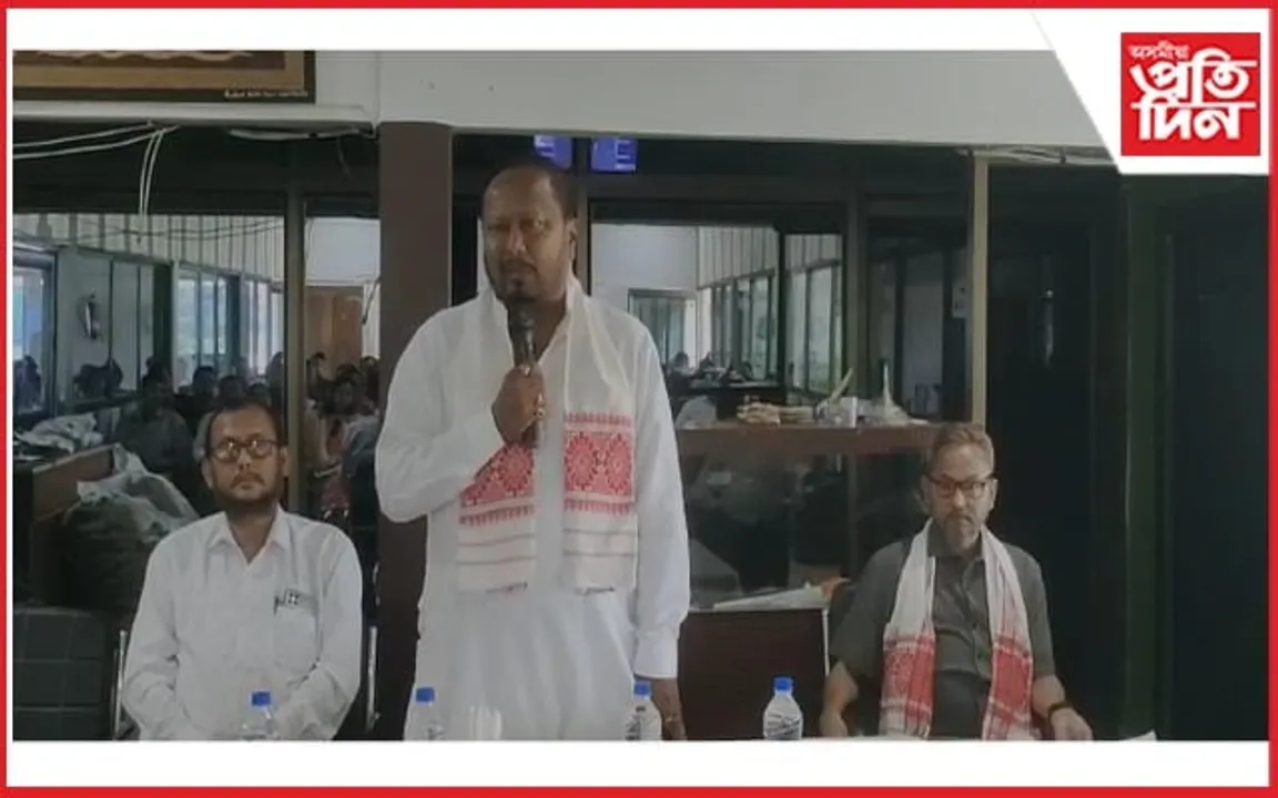 ভৰলীপৰীয়া কন্যকা বহুমুখী পামত কৃষি বিভাগৰ ৰবি শস্যৰ বীজ বিতৰণ