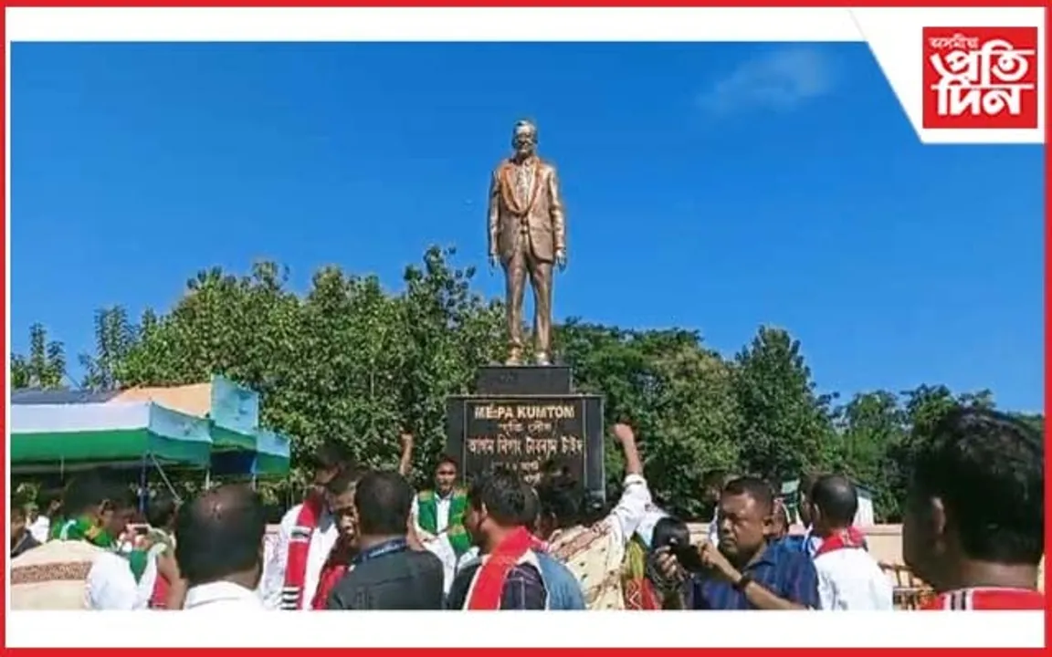 ভাষাচাৰ্য টাবুৰাম টাইদৰ জন্মভূমিত প্ৰতিমূৰ্ত্তি উন্মোচন
