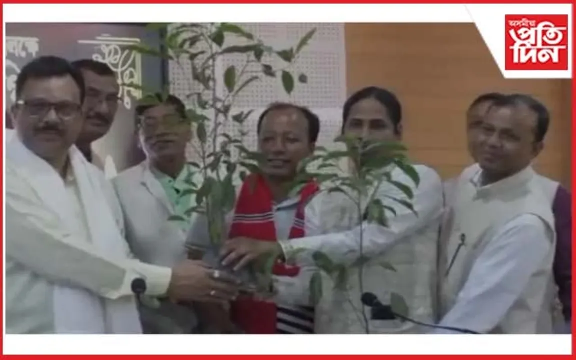 অসমীয়া প্ৰতিদিনে আয়োজন কৰা স্বচ্ছতা প্ৰতিযোগিতাত উত্তৰ কমলাবাৰী সত্ৰ শ্ৰেষ্ঠ