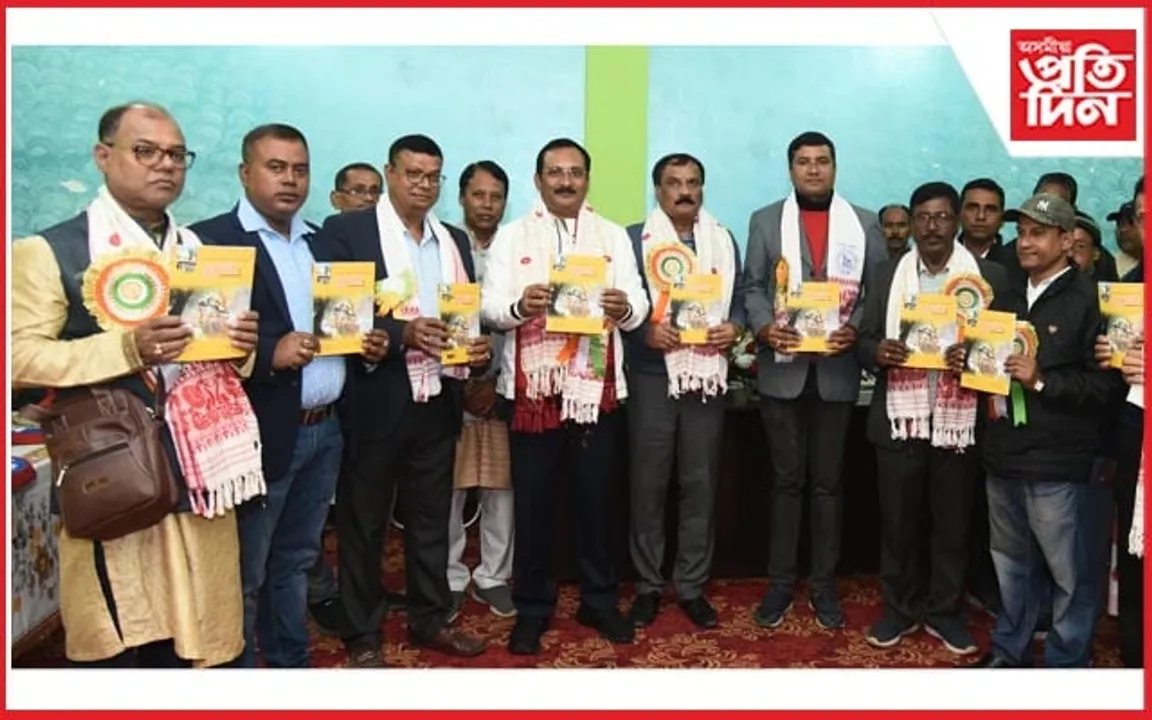 ৮৯ সংখ্যক বাৰোৱাৰী ৰাস মহোৎসৱৰ মুখপত্ৰ 'মুৰুলী' উন্মোচন... 