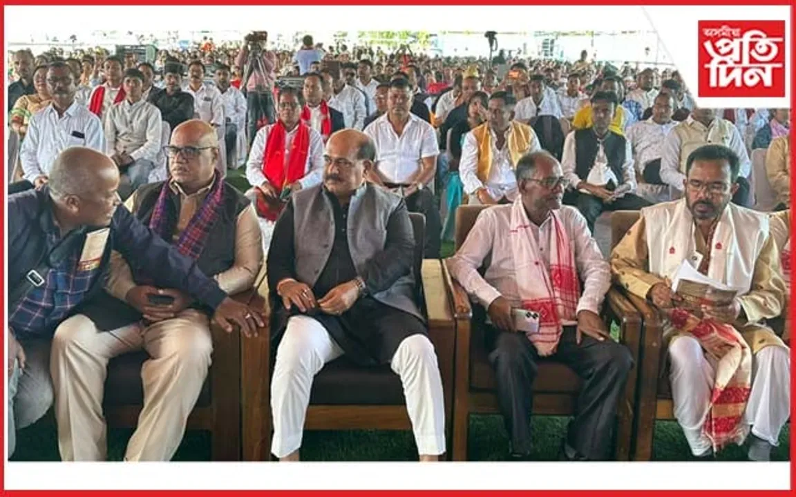 সোণাৰিত আয়োজিত চুকাফা দিৱসত উপস্থিত জয়ন্ত বৰুৱা : যুৱ ছাত্ৰ পৰিষদে প্ৰদান কৰিব চুকাফা সমন্বয় সাংস্কৃতিক বঁটা