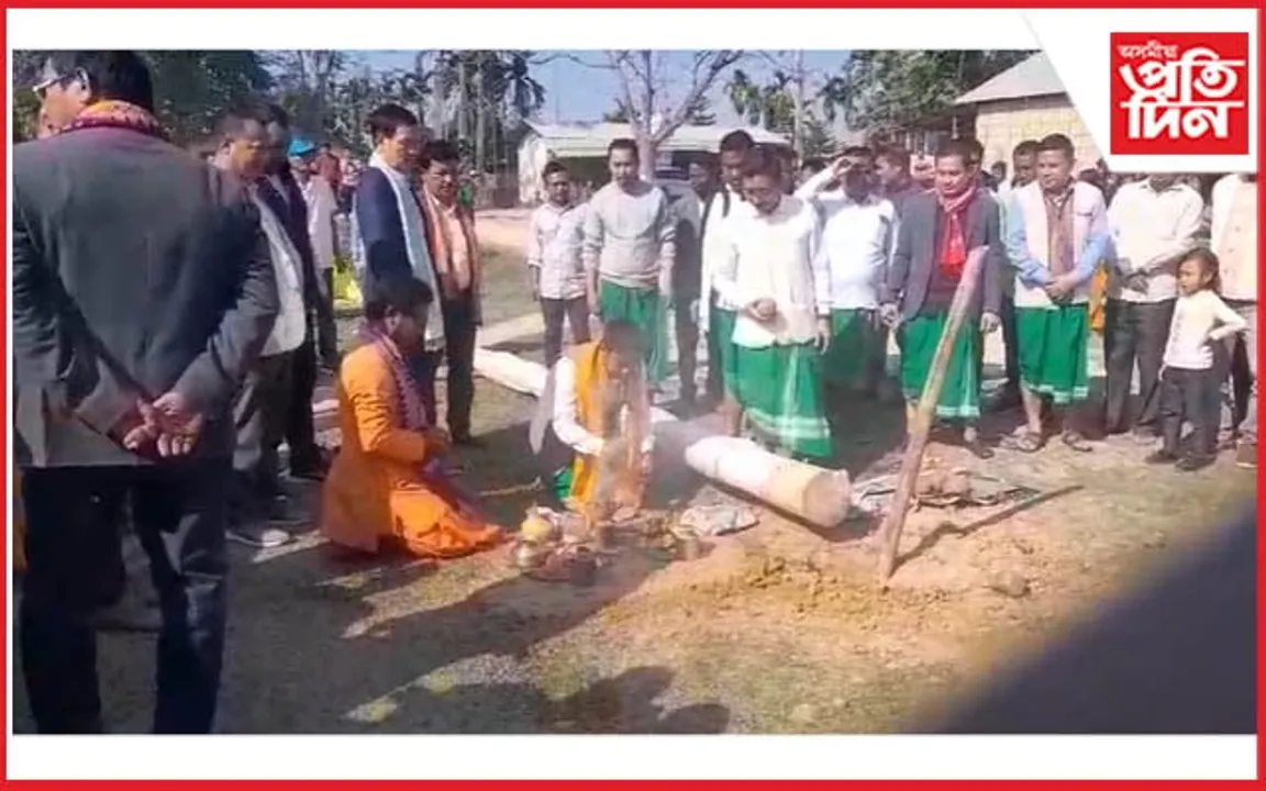 এবছুৰ ৫৬ সংখ্যক কেন্দ্ৰীয় প্ৰতিনিধি অধিৱেশনৰ লাইখুঁটা স্থাপন...