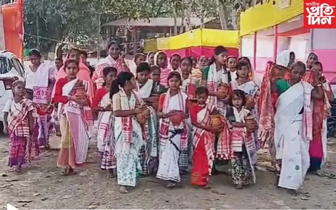 উখল মাখল বসুন্ধৰী পাহাৰঃ  আৰম্ভ ভৈমী একাদশী মেলা...