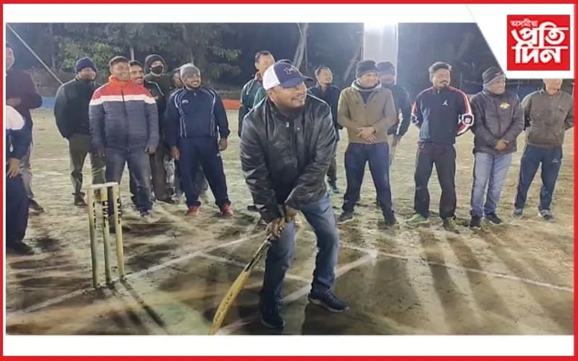 জামুগুৰিহাটত দিবা-নৈশ প্ৰাইজমাণী ক্ৰিকেট খেল প্ৰতিযোগিতা
