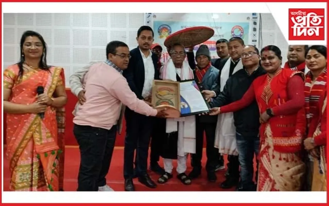 ভোগজৰা আৰু মাছখোৱা প্ৰেছ ক্লাবৰ উদ্যোগত বঁটা প্ৰদান অনুষ্ঠানঃ শিক্ষাবিদ মুখ্যনাথ পাতিৰলৈ জীয়াধল উপত্যকা বঁটা