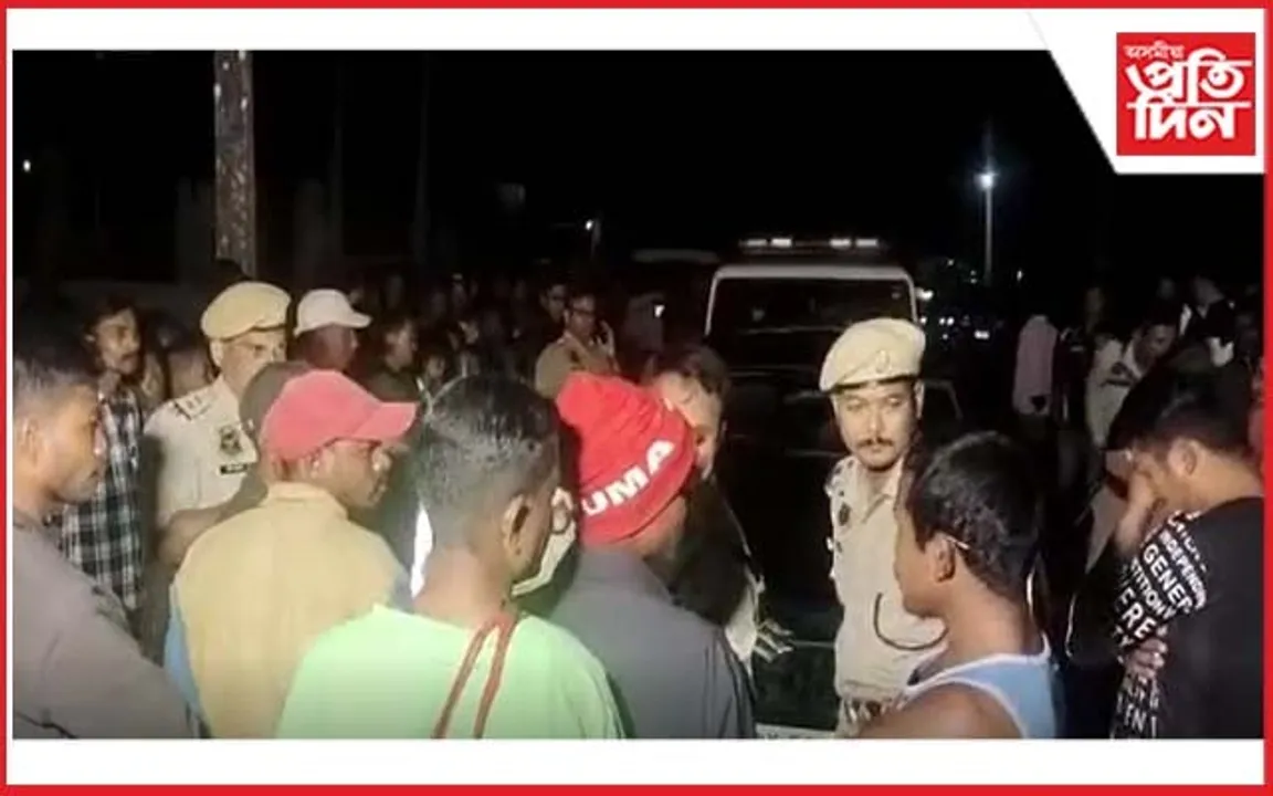 গাড়ীৰ ভিতৰতে যুৱকক ডিঙি কাটি হত্যা দুৰ্বৃত্তৰ 