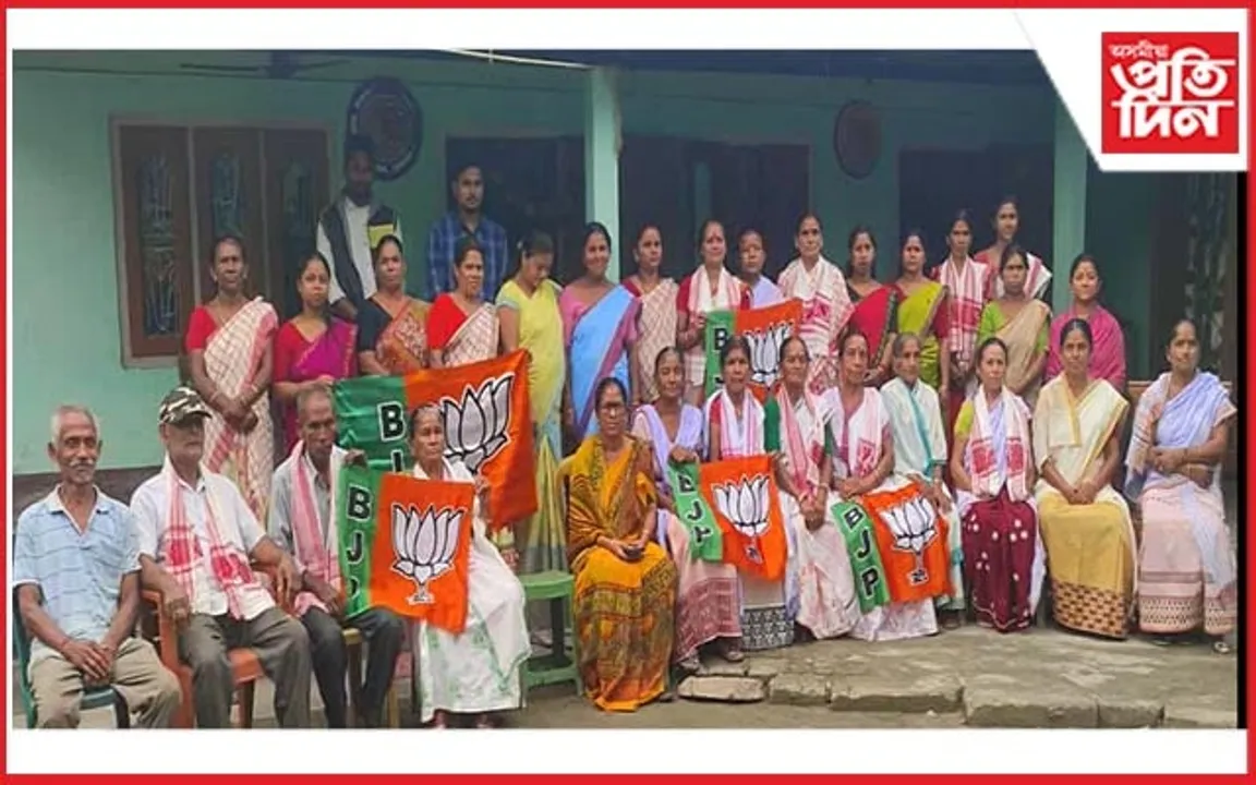 সমাগত লোকসভা নিৰ্বাচনঃ ঘৰে ঘৰে বিজেপি পতাকা উত্তোলন 