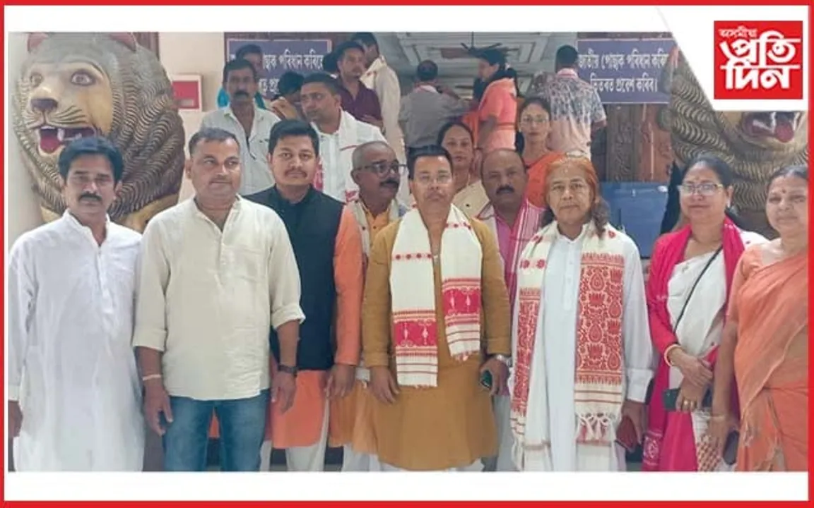 'কংগ্ৰেছ নহয়, AIUDF ৰ লগতে হ'ব আমাৰ প্ৰতিদ্বন্দিতা'- আত্মবিশ্বাসী সুৰেশ বৰা...