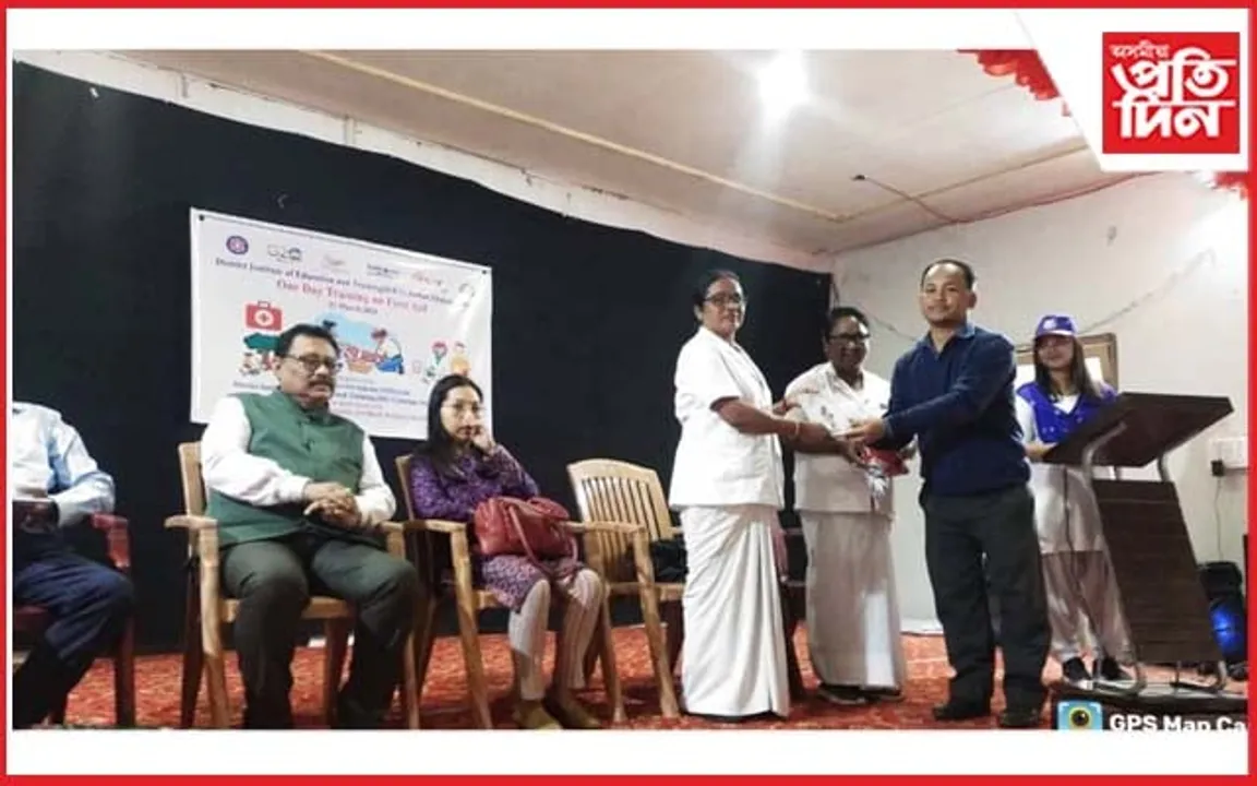 ডায়েট যোৰহাটত প্ৰাথমিক চিকিৎসা সম্পৰ্কীয় প্ৰশিক্ষণ প্ৰদান...