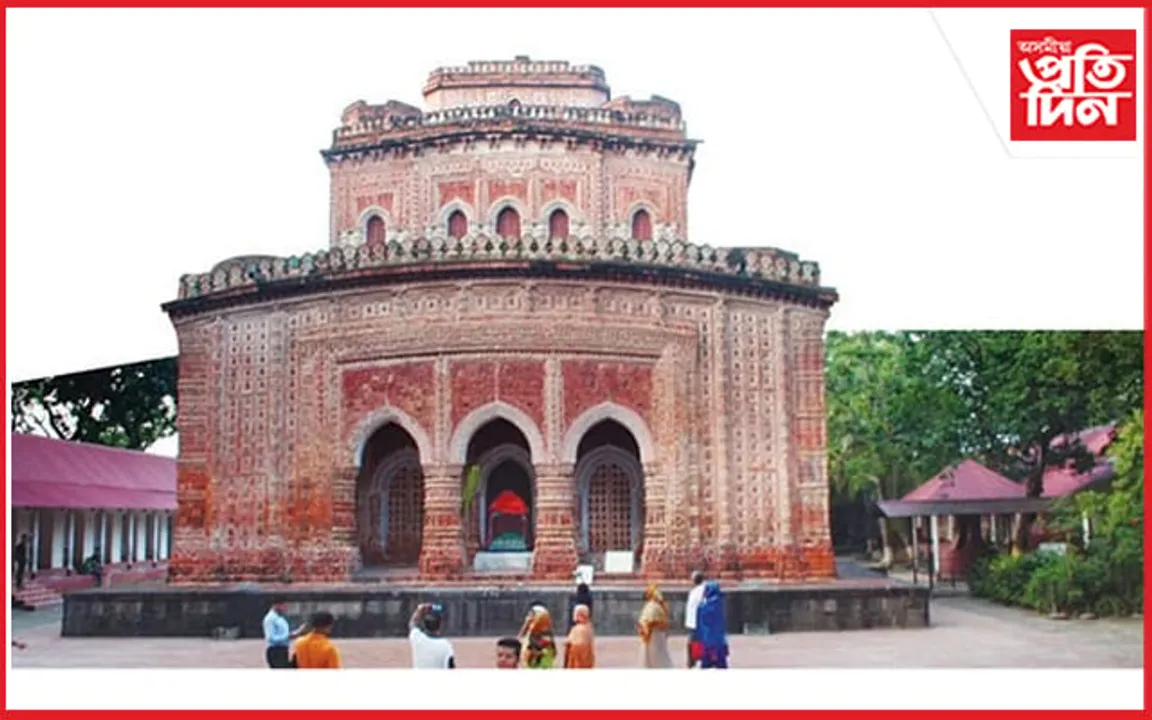 বাংলাদেশৰ ঐতিহাসিক কান্তজিউ মন্দিৰৰ ভূমিত অবৈধ মছজিদ নিৰ্মাণত বিতৰ্ক...